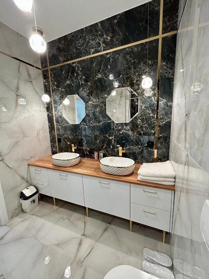 Premium Exclusive Suite Nowy Dwor Mazowiecki Luaran gambar